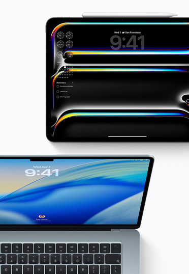 iPad, vista desde arriba, la pantalla muestra la hora y unos widgets, MacBook, vista frontal, fondo de pantalla con degradado azul.