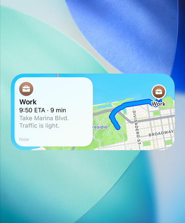  Le widget Plans montrant le nouveau planificateur d’itinéraires préférés, avec des détails sur le trafic, l’heure d’arrivée et la durée du trajet